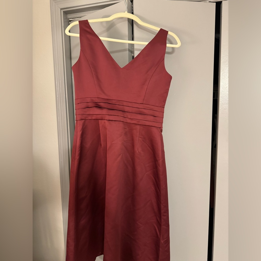 Ann Taylor V Neck Double Lined Sheath Dress Size 2 Worn Once